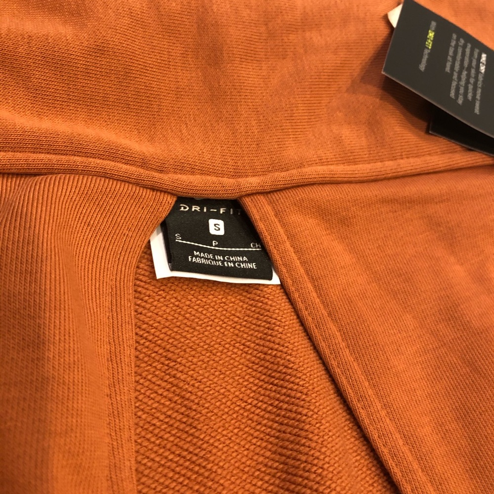 Nike training top - Picture 4 of 4